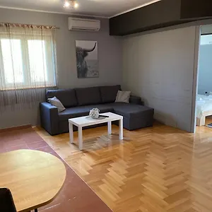  Apartment Loren Kroatien