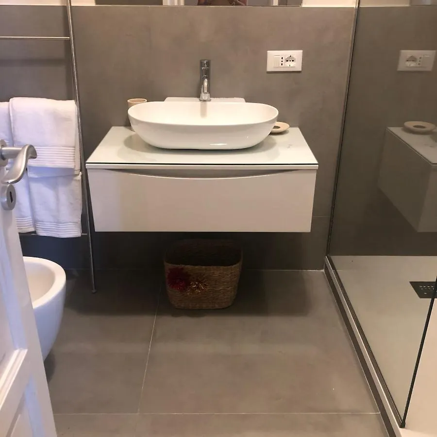 Barrique Guest House Free Bus From The Airport One Way Palermo Lejlighed